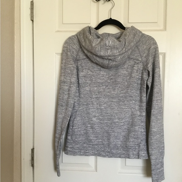 Lululemon Heather Gray Long Sleeve Thumbholes Scuba Full-Zip Hoodie Size 6 - Picture 3 of 8